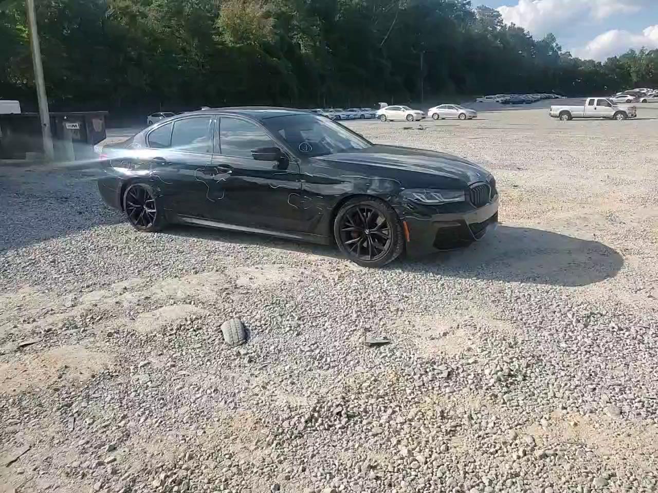 Фото: WBA53BH00NCJ43210