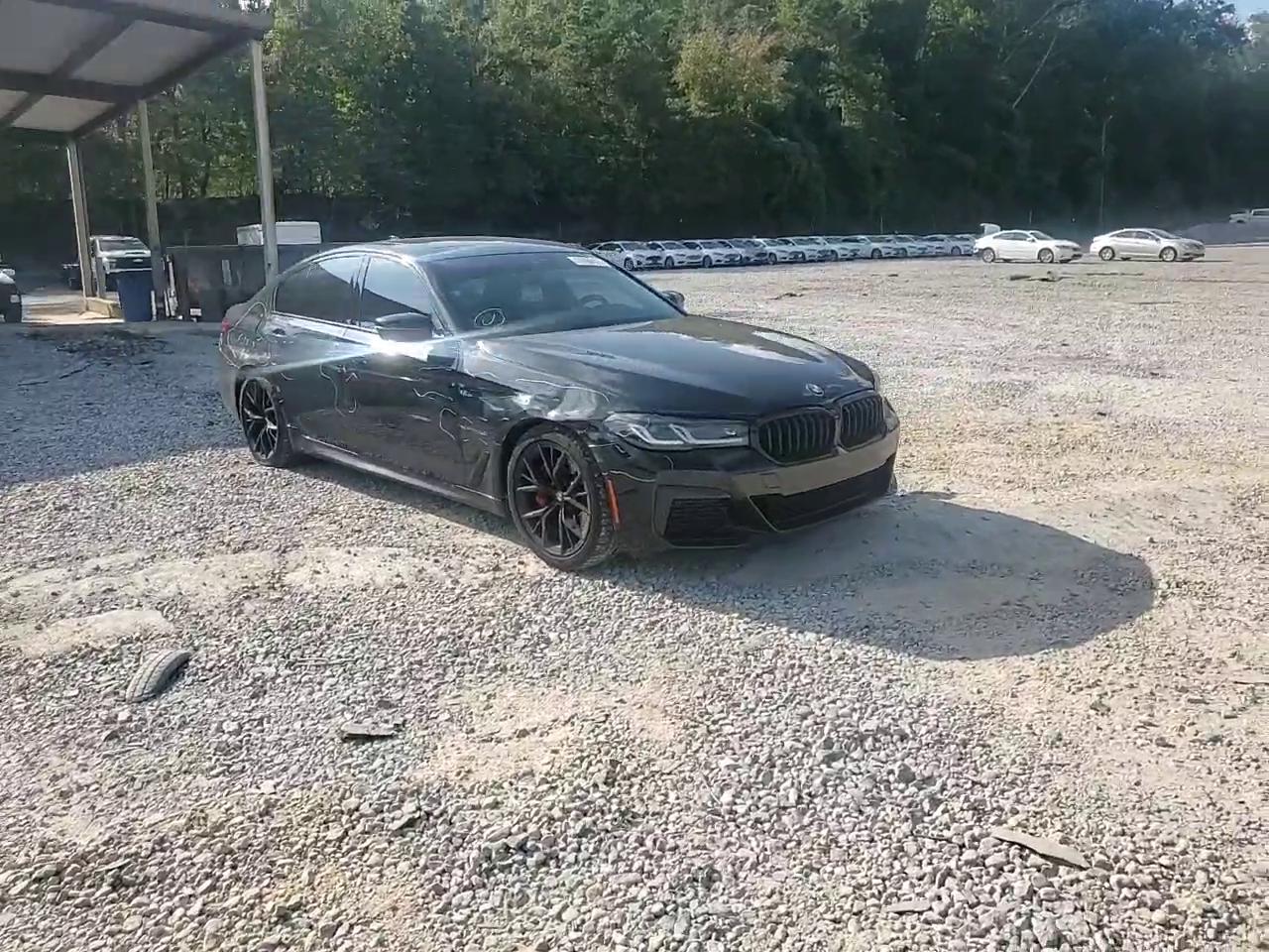 Фото: WBA53BH00NCJ43210