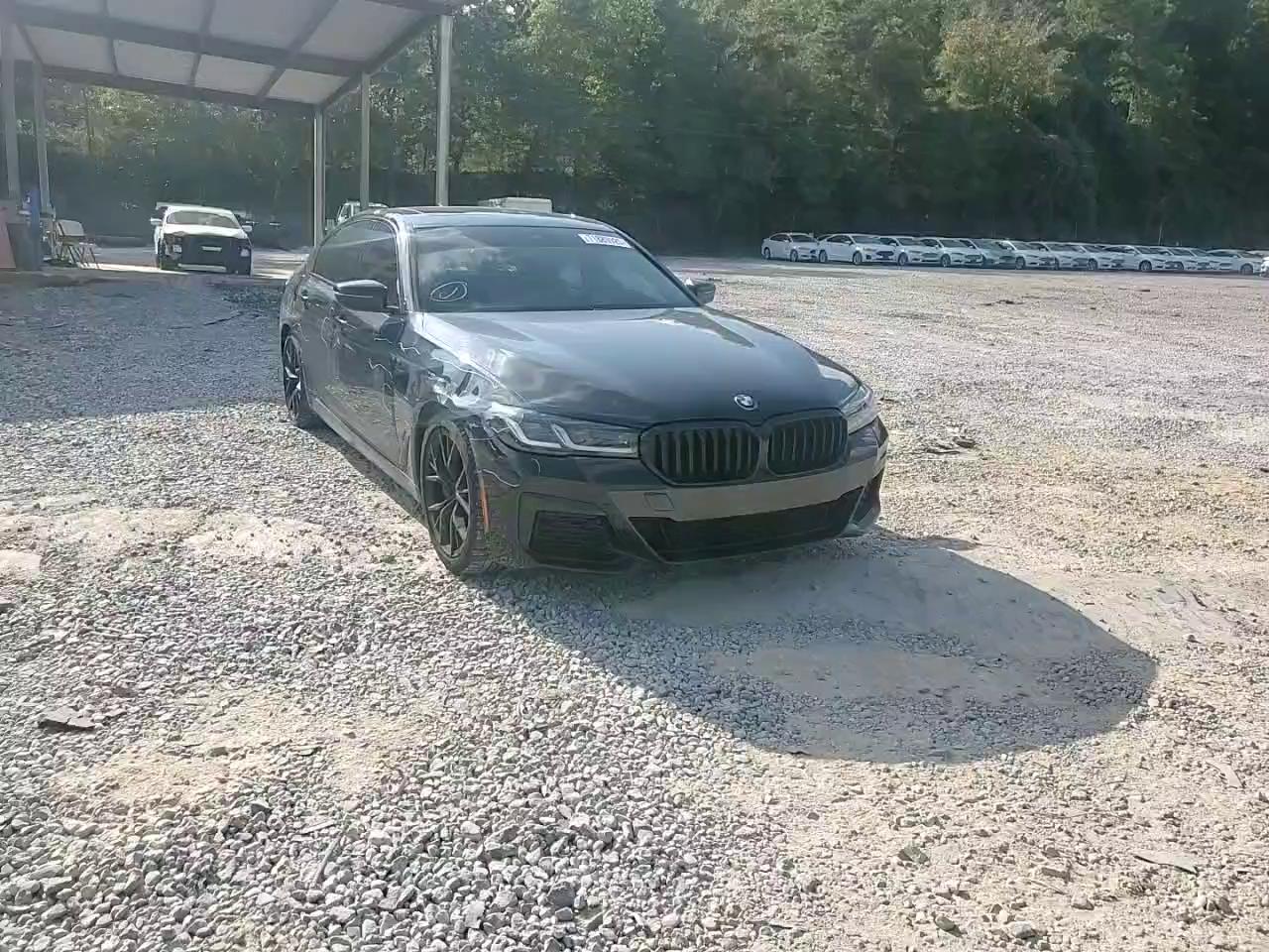 Фото: WBA53BH00NCJ43210