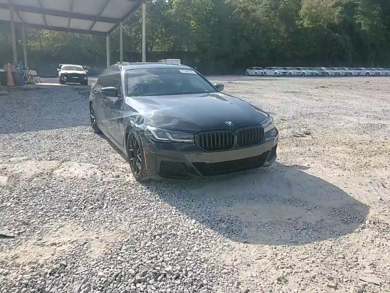 Фото: WBA53BH00NCJ43210