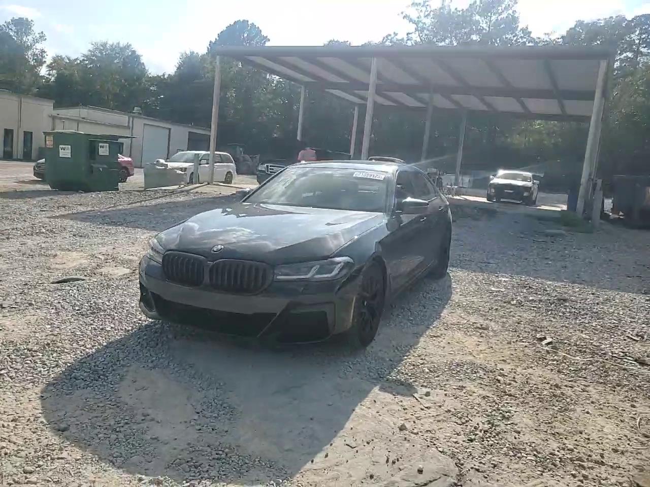 Фото: WBA53BH00NCJ43210