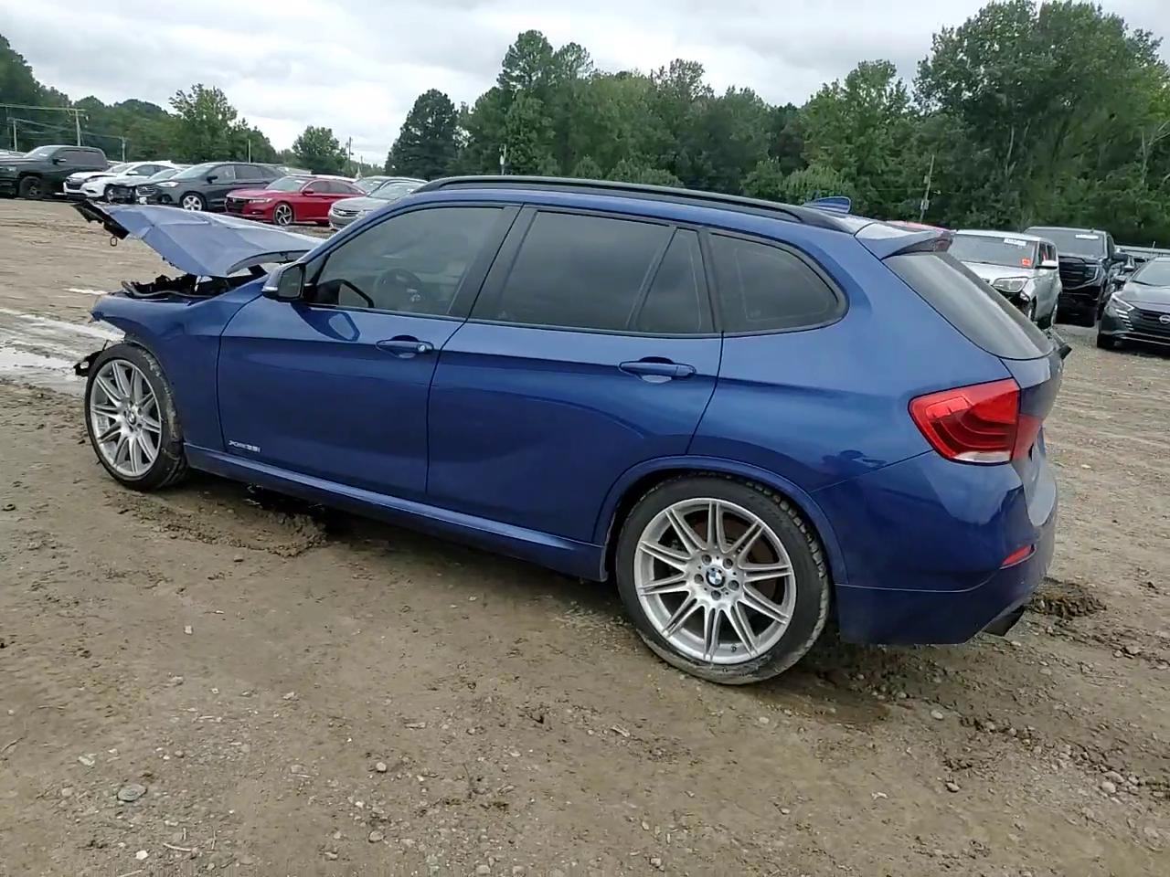 Фото: WBAVM5C56FVV94066