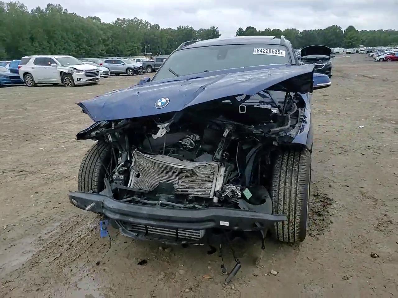 Фото: WBAVM5C56FVV94066