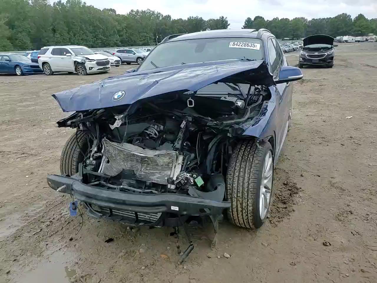 Фото: WBAVM5C56FVV94066