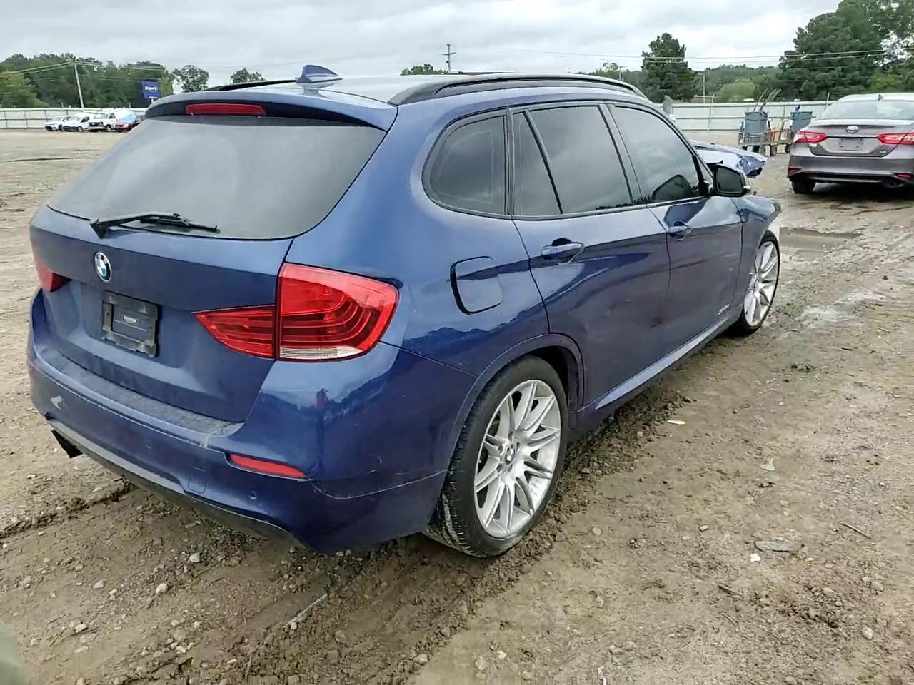 Фото: WBAVM5C56FVV94066