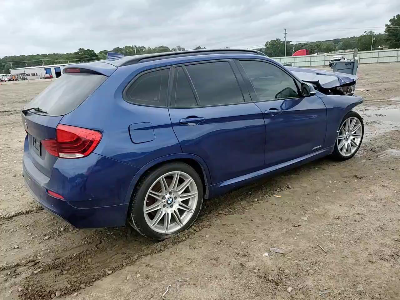 Фото: WBAVM5C56FVV94066