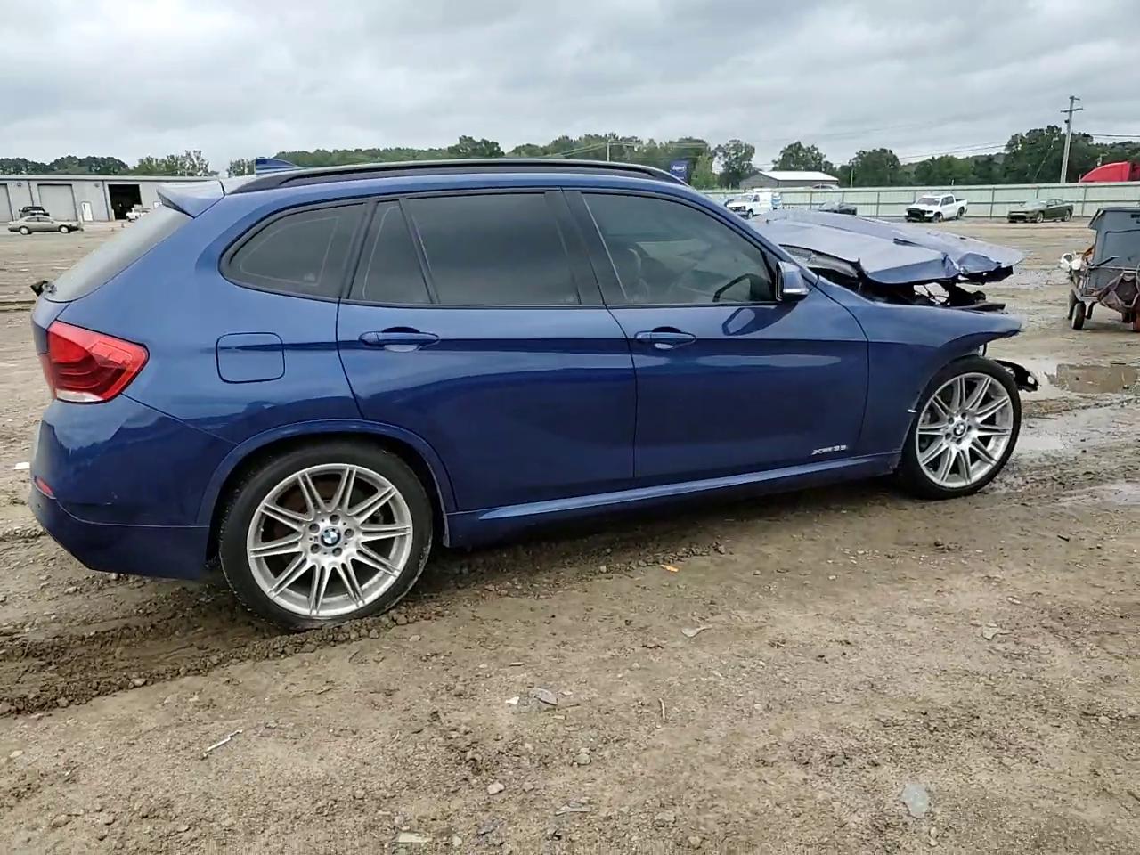 Фото: WBAVM5C56FVV94066