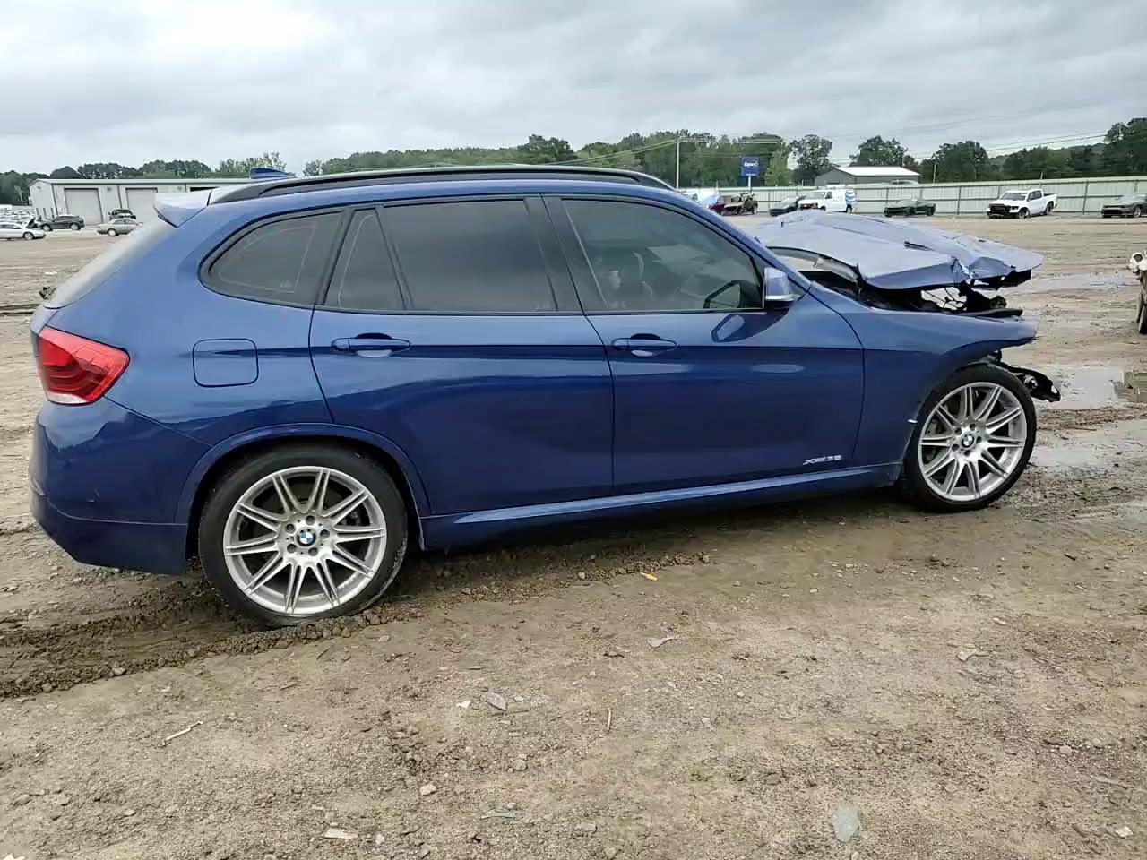 Фото: WBAVM5C56FVV94066