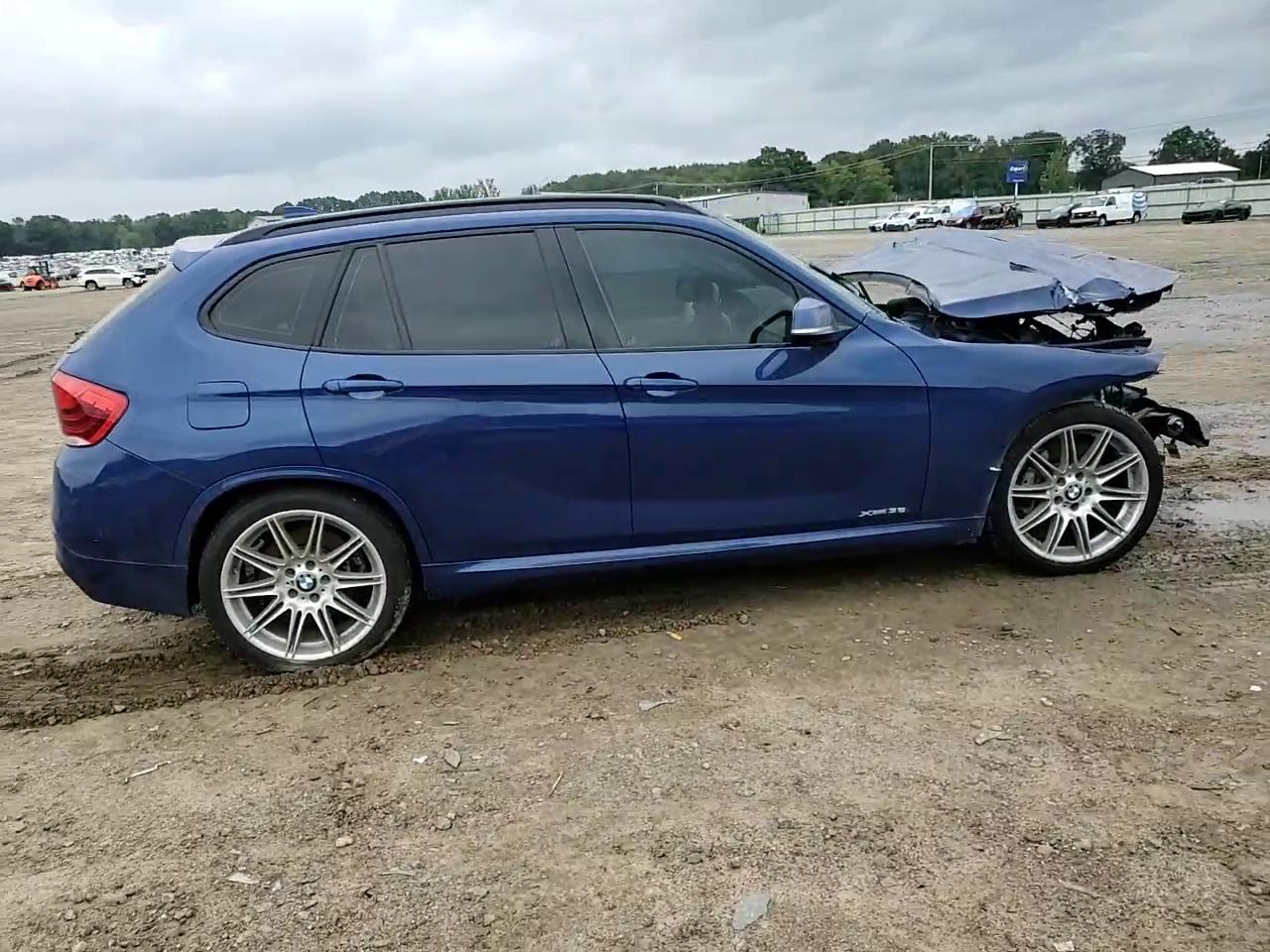 Фото: WBAVM5C56FVV94066