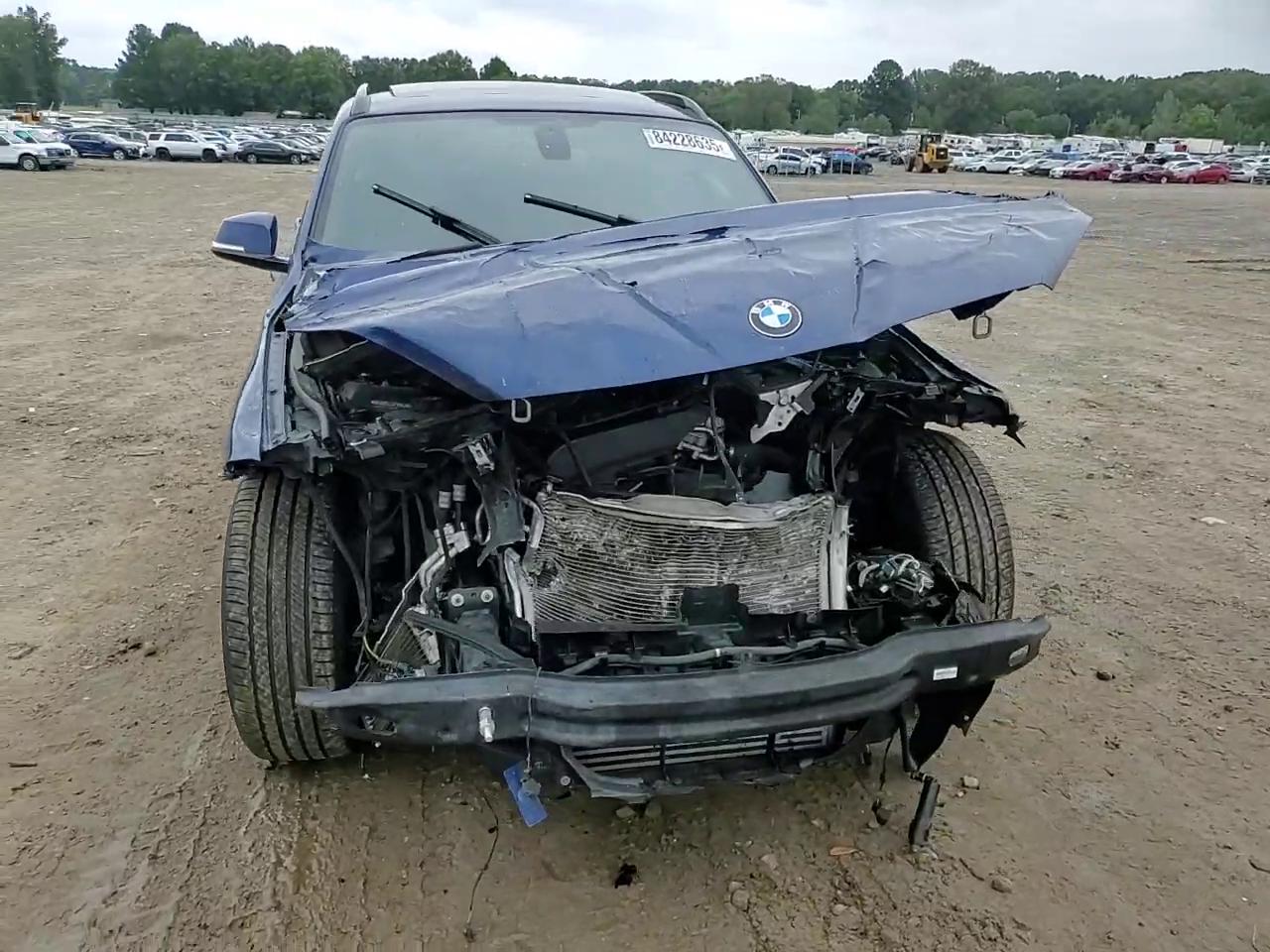 Фото: WBAVM5C56FVV94066