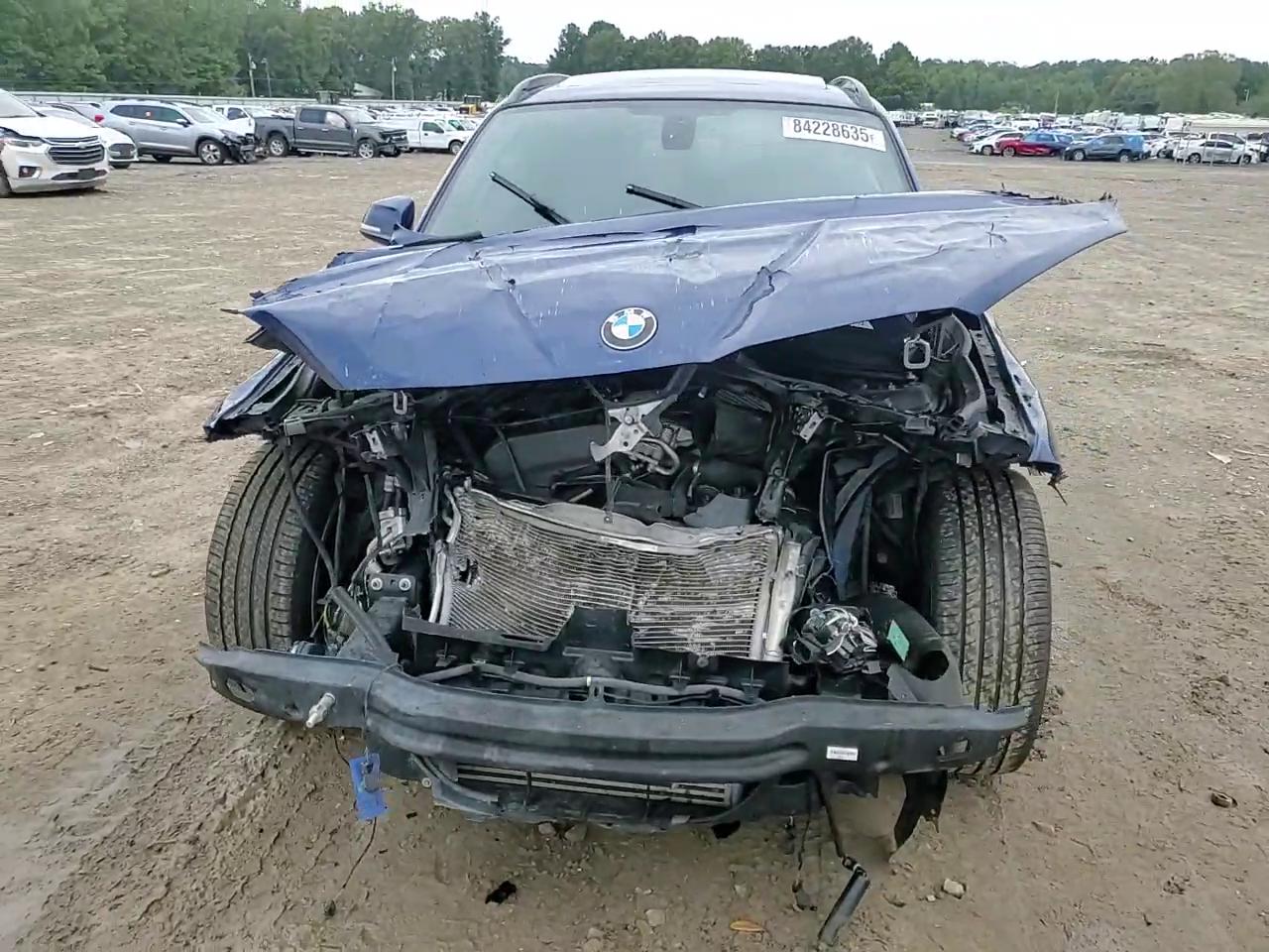 Фото: WBAVM5C56FVV94066