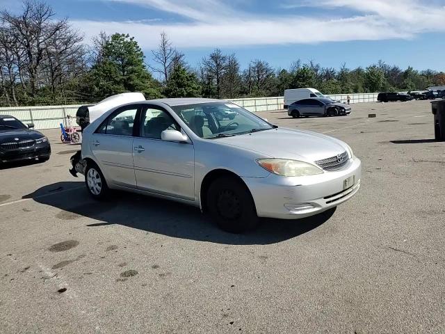 2004 Toyota Camry Le VIN: 4T1BE32K44U894427 Lot: 70988085