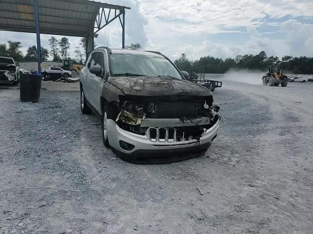 2011 Jeep Compass Sport VIN: 1J4NT1FA3BD260823 Lot: 81771275