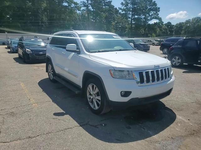 2013 Jeep Grand Cherokee Laredo VIN: 1C4RJEAG2DC582748 Lot: 71648895