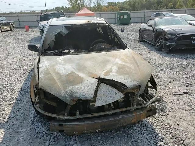 2003 Toyota Camry Le VIN: 4T1BE30K73U683658 Lot: 81338465