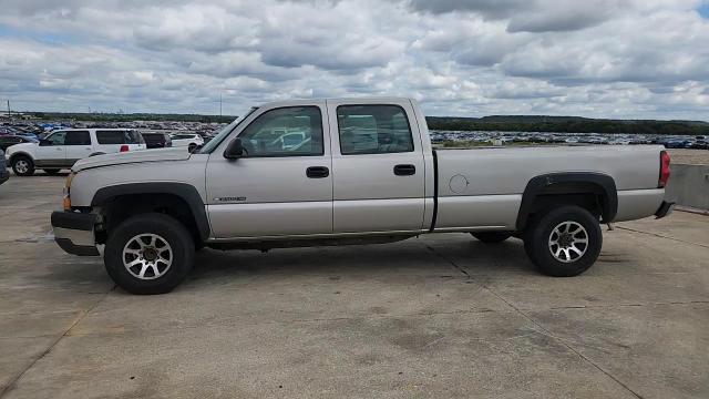 2006 Chevrolet Silverado C2500 Heavy Duty VIN: 1GCHC23U66F225095 Lot: 81761925