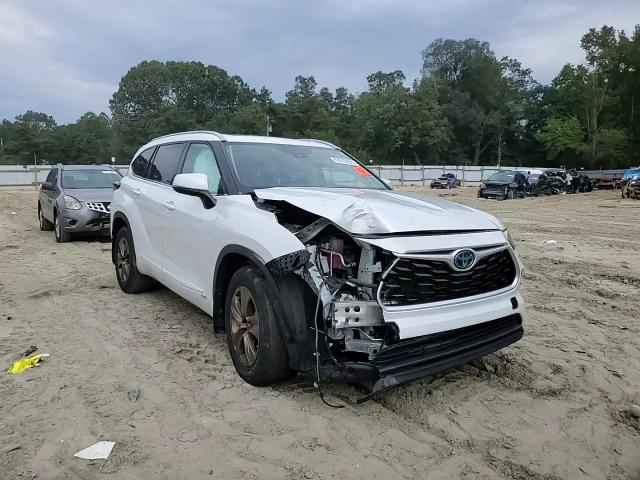 2022 Toyota Highlander Hybrid Xle VIN: 5TDABRCH3NS537941 Lot: 81810695