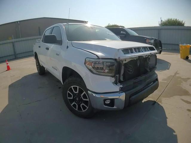 2018 Toyota Tundra Crewmax Sr5 VIN: 5TFDW5F12JX752725 Lot: 80577255