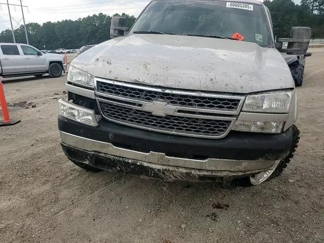 2005 Chevrolet Silverado C2500 Heavy Duty VIN: 1GCHC23285F925696 Lot: 80605395