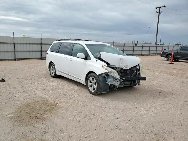 2014 Toyota Sienna Le VIN: 5TDKK3DC4ES520134 Lot: 84547645