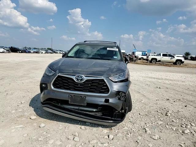 2021 Toyota Highlander Platinum VIN: 5TDFZRBH1MS093623 Lot: 80934895