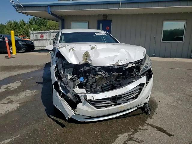 2015 Hyundai Sonata Se VIN: 5NPE24AF3FH000922 Lot: 81211015