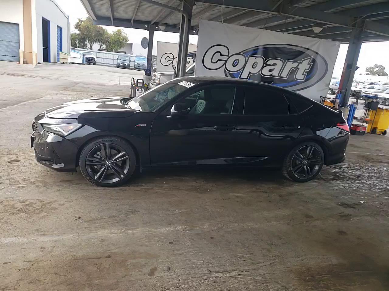 Фото: 19UDE4H37RA029528