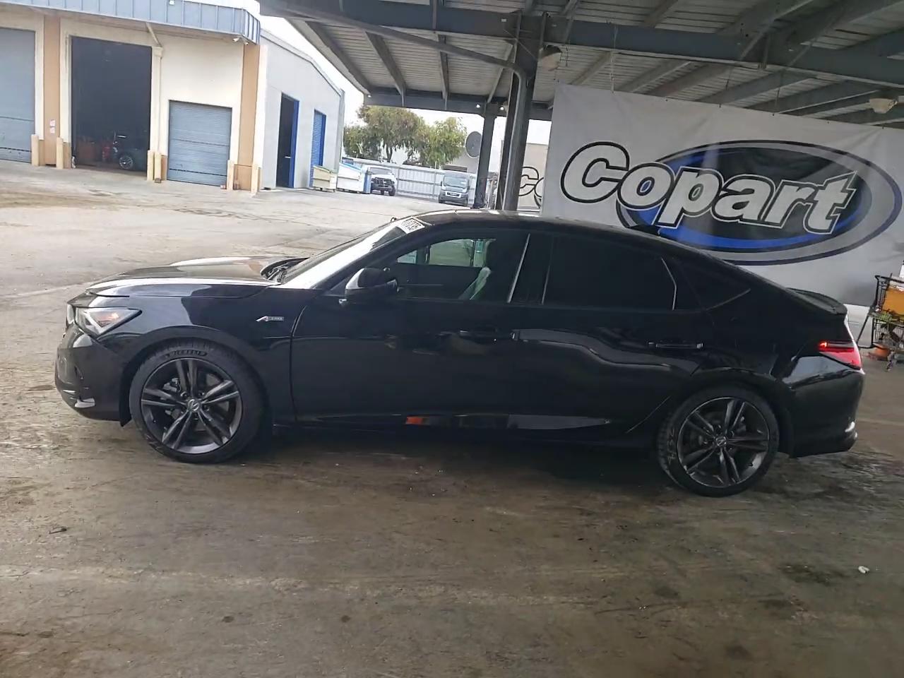 Фото: 19UDE4H37RA029528