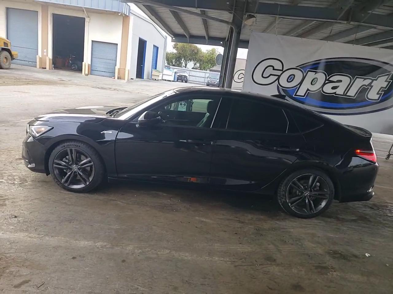 Фото: 19UDE4H37RA029528