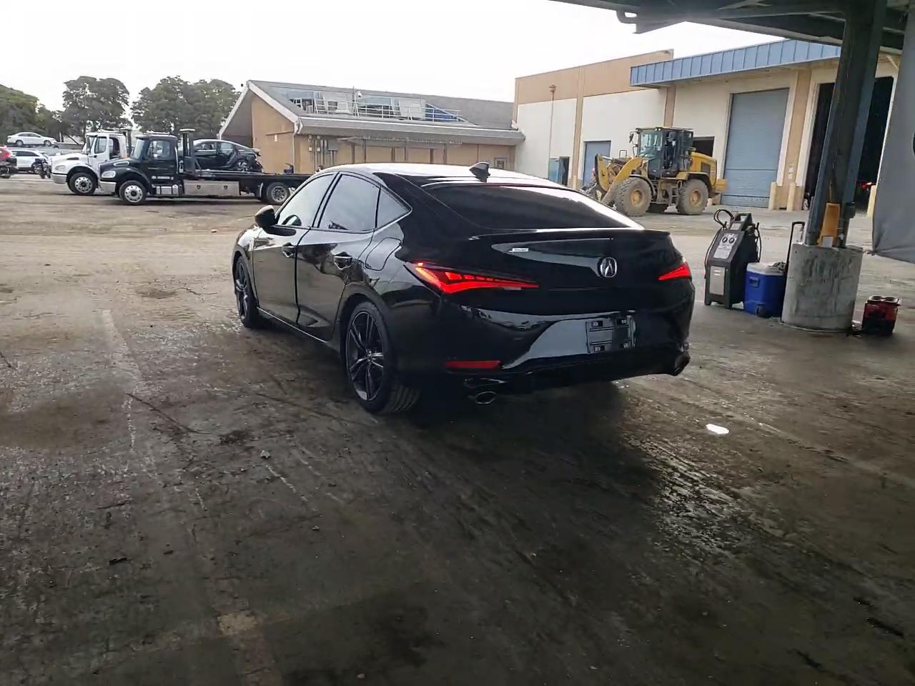 Фото: 19UDE4H37RA029528