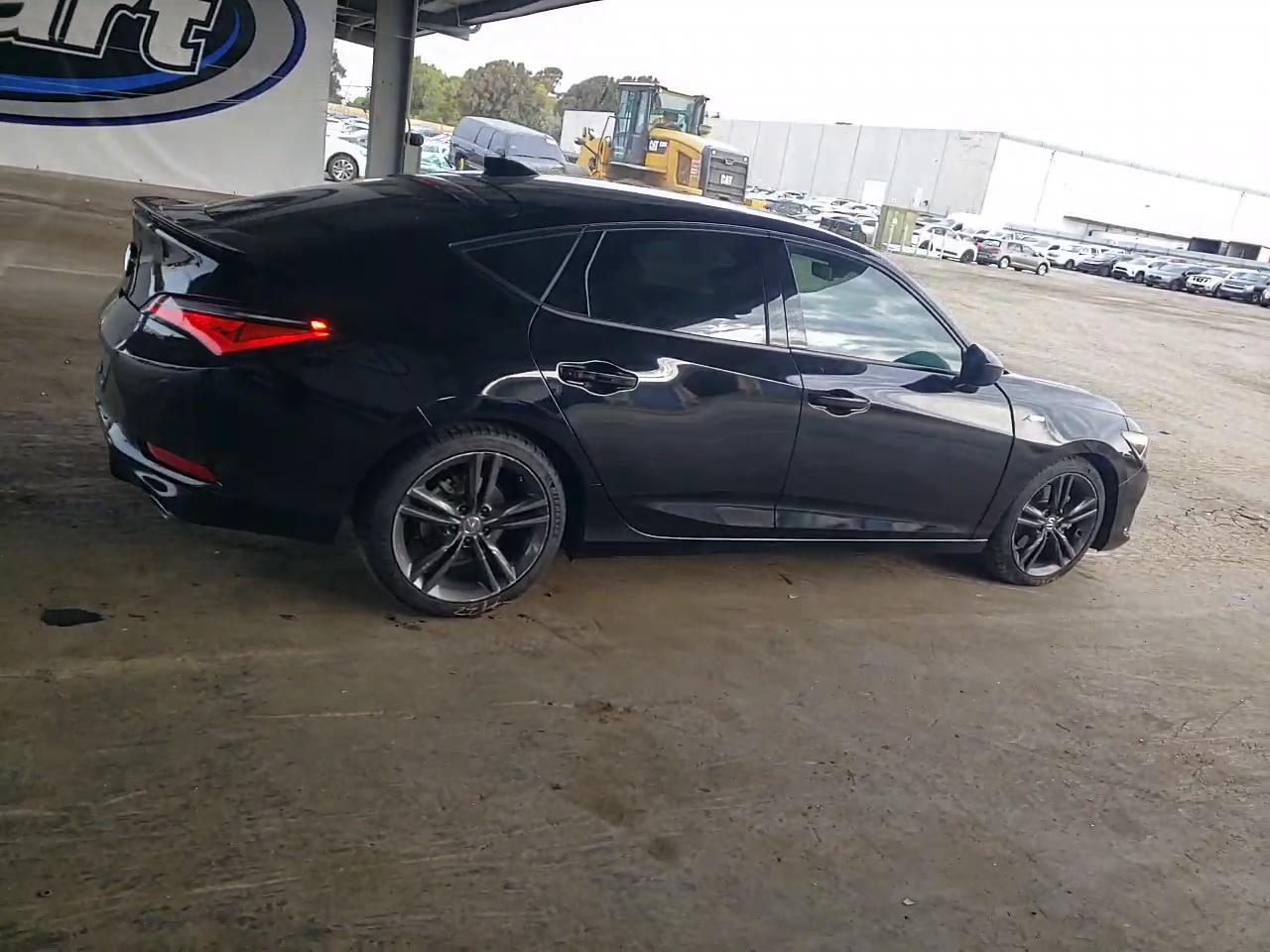 Фото: 19UDE4H37RA029528