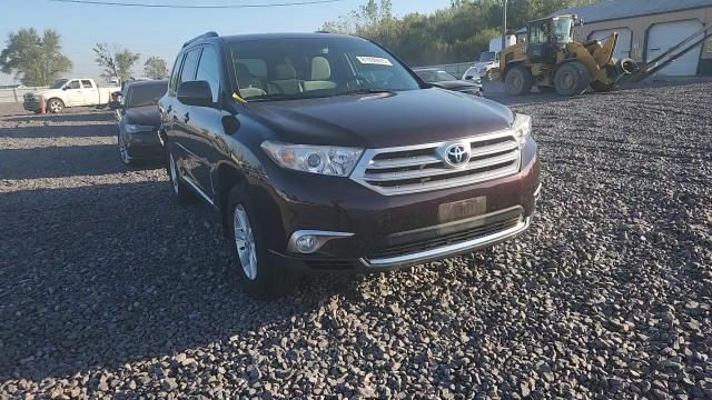 2011 Toyota Highlander Base VIN: 5TDBK3EH7BS065639 Lot: 81936885