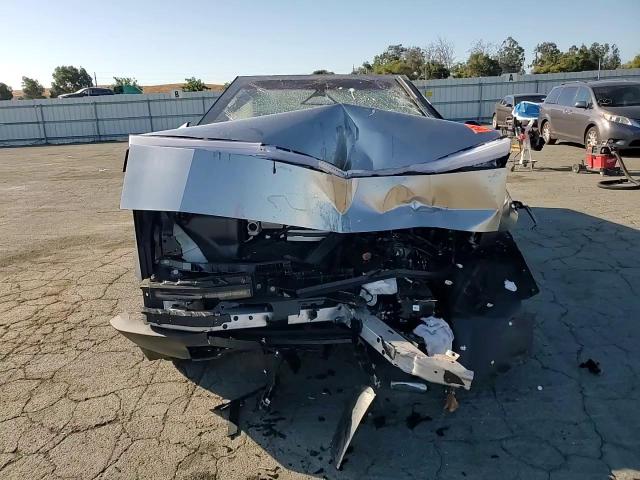 2025 Tesla Cybertruck VIN: 7G2CEHED5SA077941 Lot: 81698055