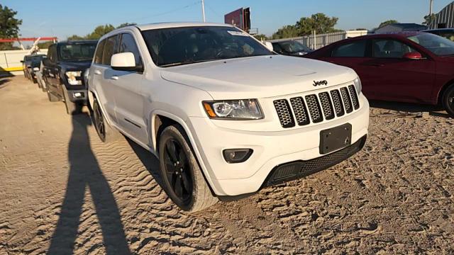 2015 Jeep Grand Cherokee Laredo VIN: 1C4RJEAG5FC957065 Lot: 81640125