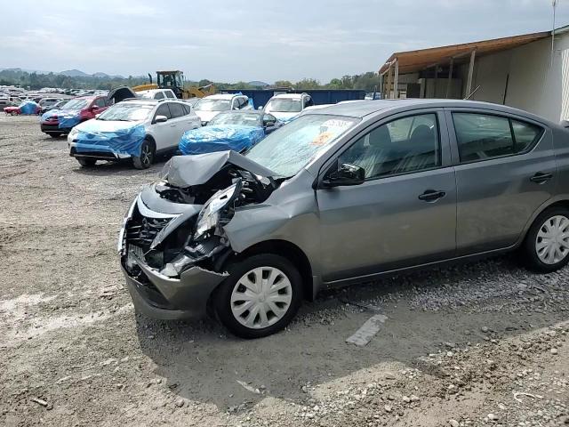 2018 Nissan Versa S VIN: 3N1CN7AP6JL886061 Lot: 81501955