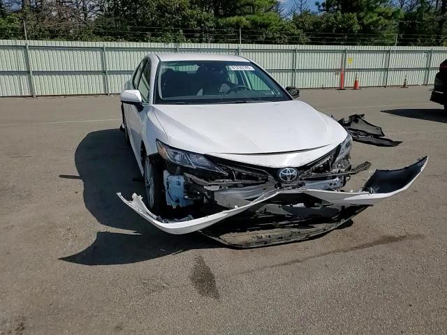 2022 Toyota Camry Le VIN: 4T1C11AK8NU049667 Lot: 81233145