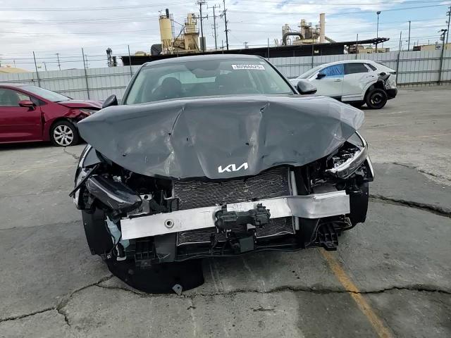 2025 Kia K5 Lxs VIN: KNAG24J70S5290772 Lot: 80966625