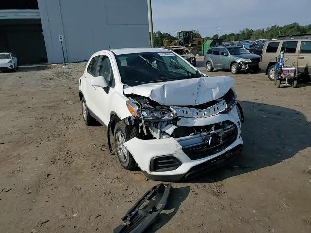 2019 Chevrolet Trax Ls VIN: 3GNCJNSB4KL373951 Lot: 81746045