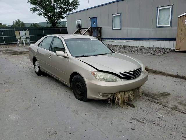 2005 Toyota Camry Le VIN: 4T1BE32K75U407352 Lot: 81580155