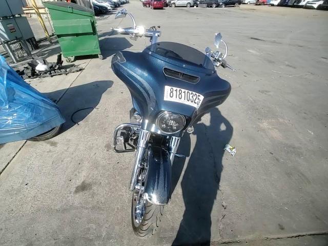 2016 Harley-Davidson Flhxs Street Glide Special VIN: 1HD1KRM39GB614310 Lot: 81810325