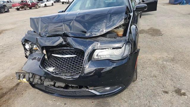 2016 Chrysler 300 S VIN: 2C3CCABGXGH135386 Lot: 84703215