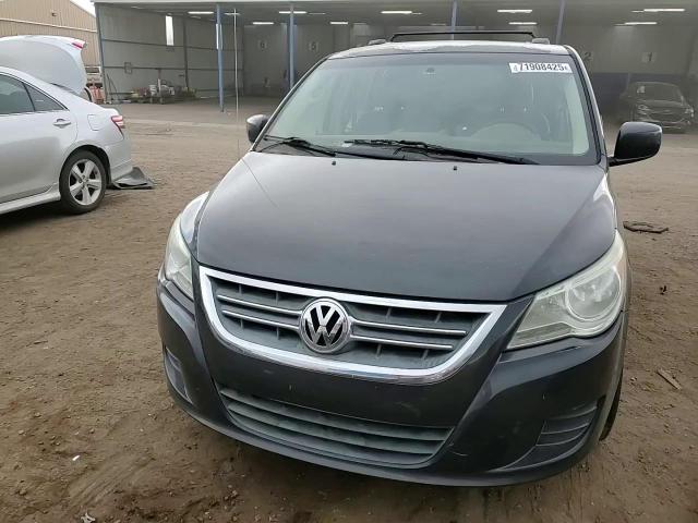 2011 Volkswagen Routan Se VIN: 2V4RW3DG3BR670476 Lot: 71908425
