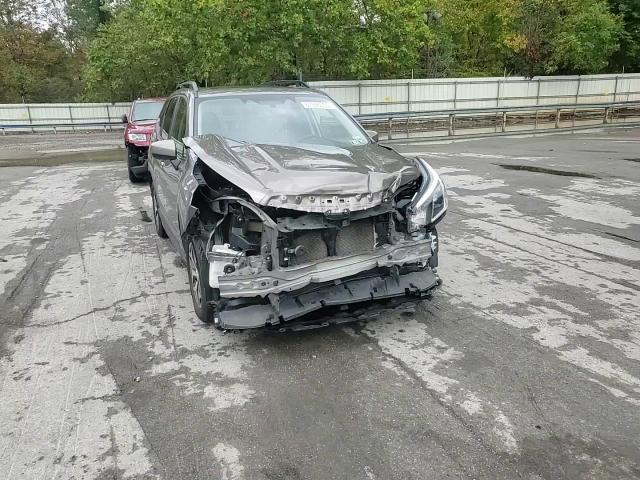 2022 Subaru Forester Premium VIN: JF2SKAEC9NH402900 Lot: 81396555
