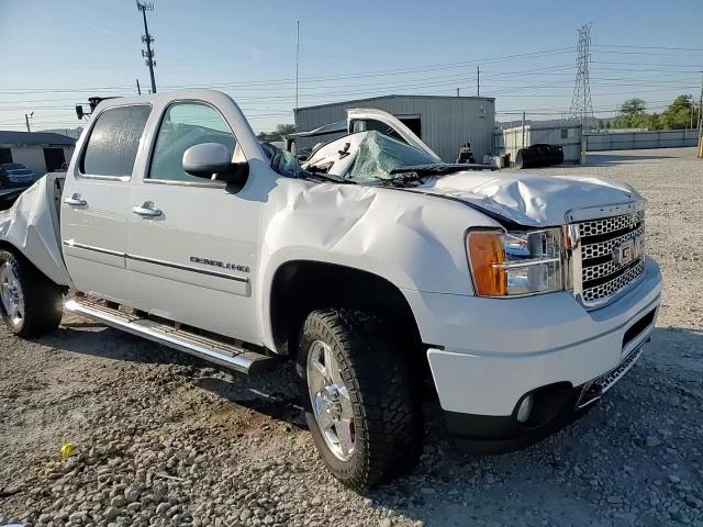2011 GMC Sierra K2500 Denali VIN: 1GT125C88BF142075 Lot: 71894115