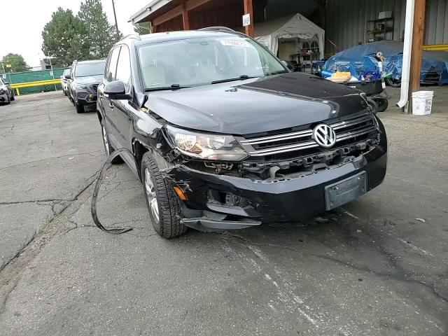 2017 Volkswagen Tiguan S VIN: WVGBV7AXXHK000954 Lot: 71860675