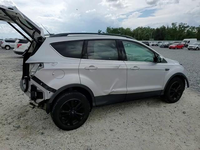 2017 Ford Escape Se VIN: 1FMCU0GD3HUA48943 Lot: 71846485