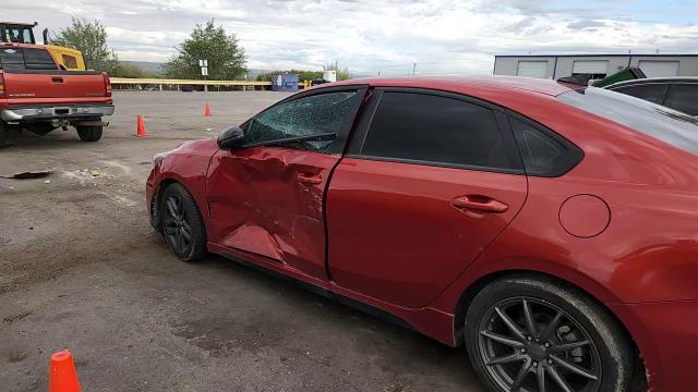 2021 Kia Forte Gt Line VIN: 3KPF34AD4ME385814 Lot: 81331695