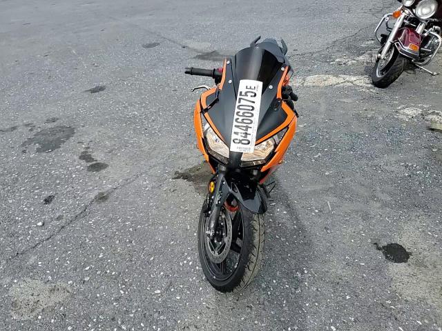 2016 Honda Cbr300 R VIN: MLHNC5101G5200680 Lot: 84466075