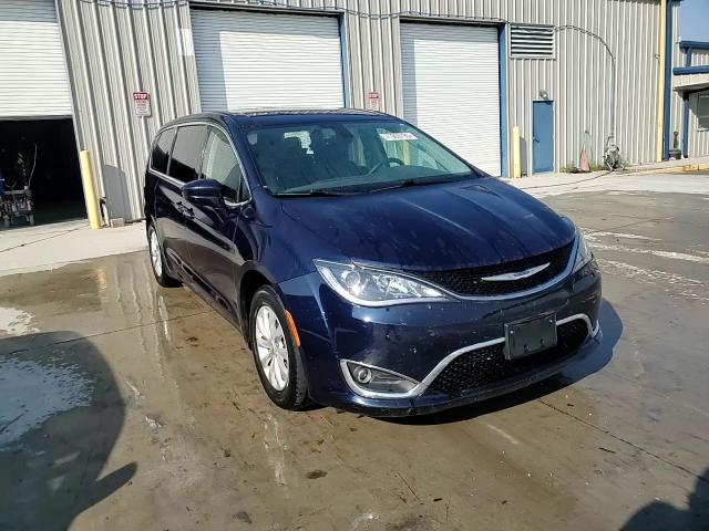 2019 Chrysler Pacifica Touring Plus VIN: 2C4RC1FG2KR567702 Lot: 71905195