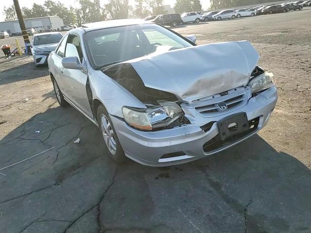 2002 Honda Accord Ex VIN: 1HGCG22572A008270 Lot: 81102335